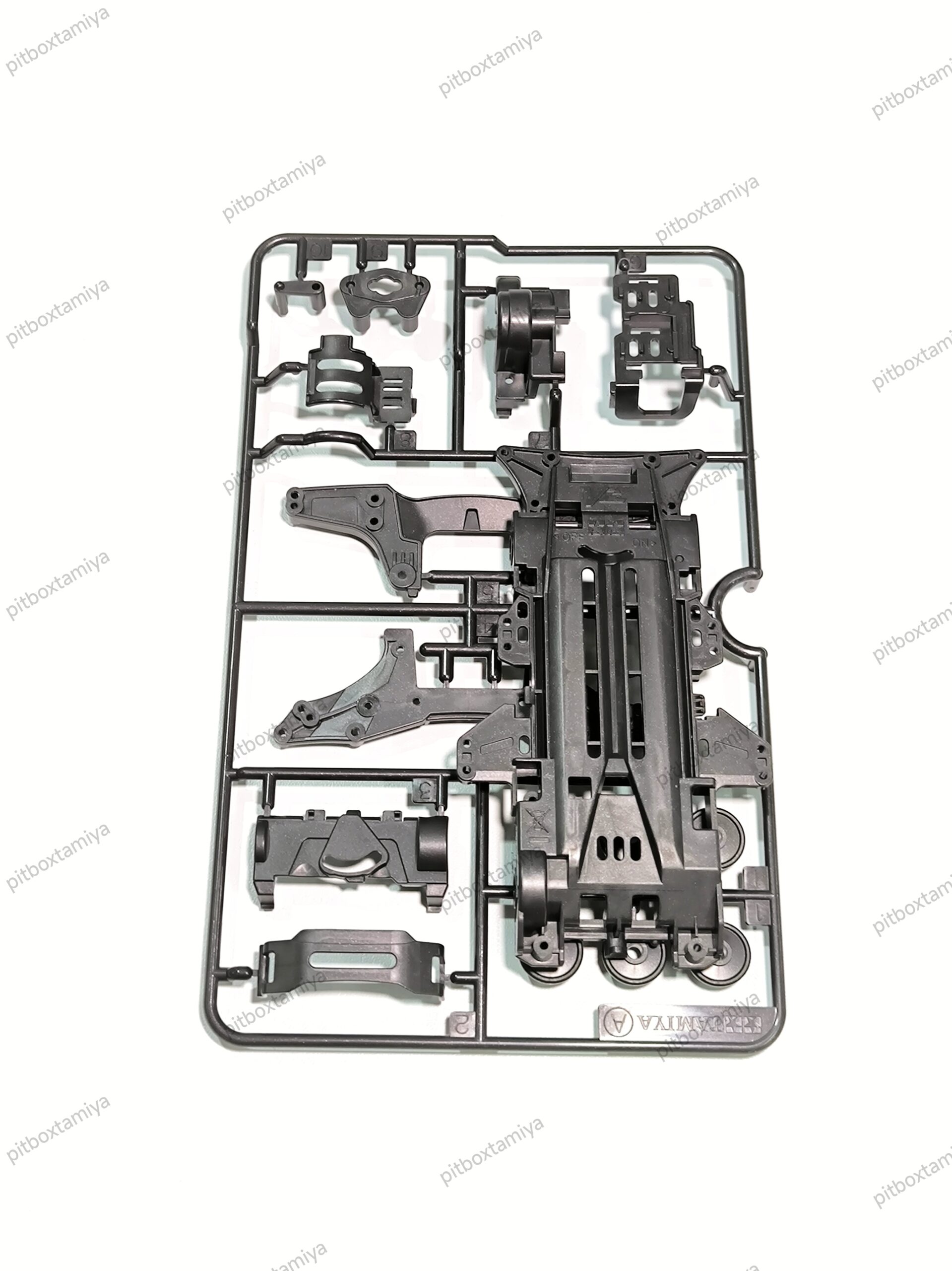 IMG_20260929_134956 Tamiya Chassis Vz Metallic Gray + Gearbox Loose Part Ori - Image 1