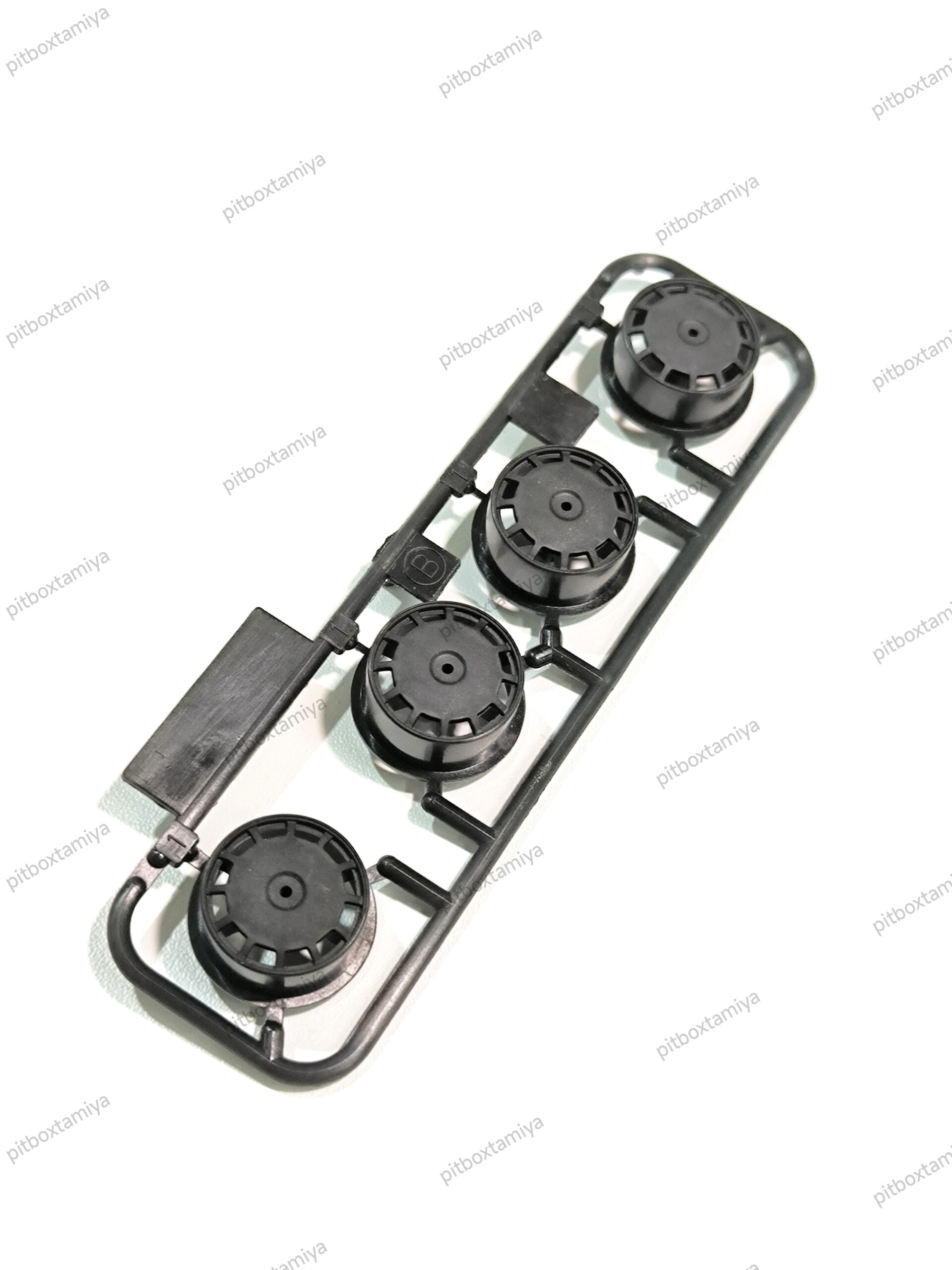 IMG_20261008_125932 Tamiya Velg Medium Dish Carbon PA-CF Loose Part Original - Image 1